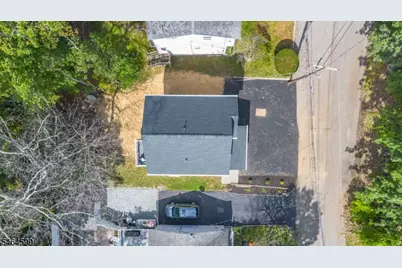 204 Idalroy Trl, Hopatcong, NJ 07843 - Photo 32