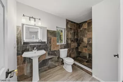 109 Monmouth Ave, Wayne, NJ 07470 - Photo 16