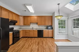 233 Patriot Hill Dr, Bernards Township, NJ 07920 - Photo 24