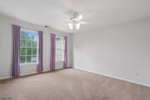 233 Patriot Hill Dr, Bernards Township, NJ 07920 - Photo 2