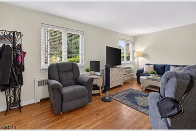 80A Troy Dr #A, Springfield, NJ 07081 - Photo 6