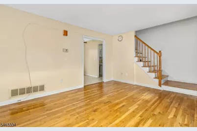 21 Village Park Ct, Scotch Plains Township, NJ 07076 - Photo 6