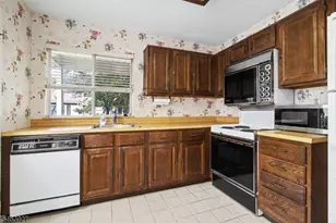 817A Liverpool Cir, Manchester Township, NJ 08759 - Photo 18