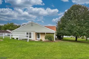 817A Liverpool Cir, Manchester Township, NJ 08759 - Photo 2