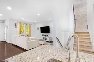 33 Woodland Wy, Mount Arlington, NJ 07856 - Photo 12