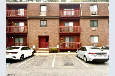 666 Mill St #8, Belleville, NJ 07109 - Photo 2