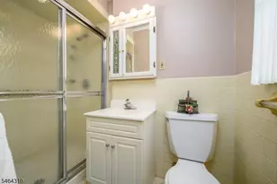 385 Jensen Ave, Rahway, NJ 07065 - Photo 12