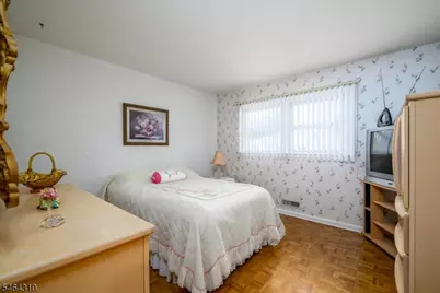 385 Jensen Ave, Rahway, NJ 07065 - Photo 12