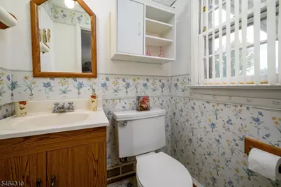 385 Jensen Ave, Rahway, NJ 07065 - Photo 20