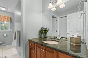 10 Berkshire Way, Holland Township, NJ 08848 - Photo 28