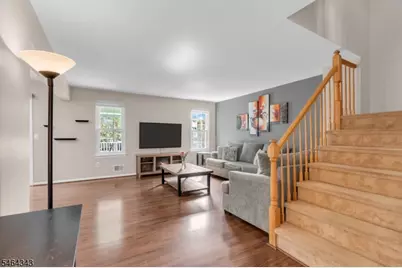 12 Munsee Trl, Branchburg Township, NJ 08876 - Photo 2