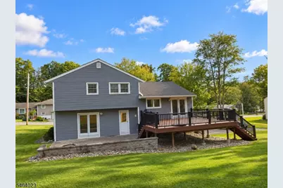 7 Crossbrook Ln, West Caldwell, NJ 07006 - Photo 2