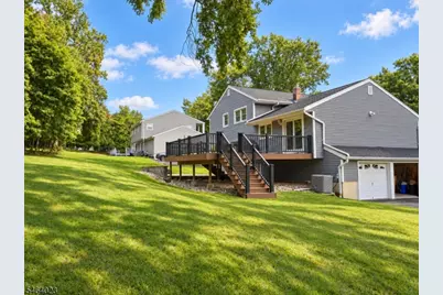 7 Crossbrook Ln, West Caldwell, NJ 07006 - Photo 4