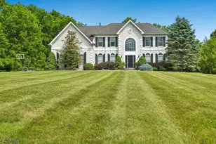9 Steeplechase Ln, Franklin Township, NJ 08802 - Photo 2