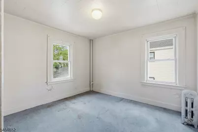 82 Berkshire Pl, Irvington, NJ 07111 - Photo 16