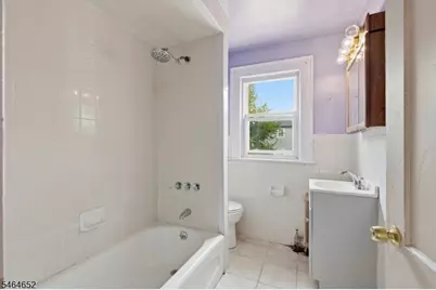 82 Berkshire Pl, Irvington, NJ 07111 - Photo 14
