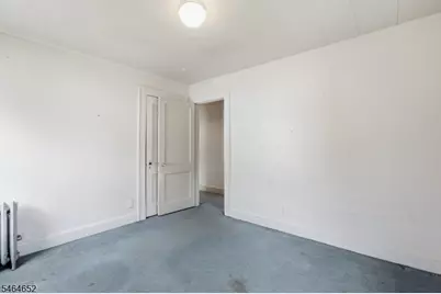 82 Berkshire Pl, Irvington, NJ 07111 - Photo 18