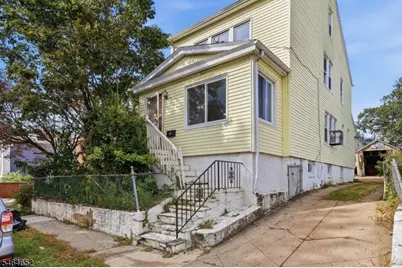 82 Berkshire Pl, Irvington, NJ 07111 - Photo 2