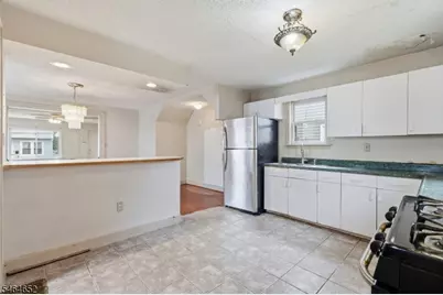 82 Berkshire Pl, Irvington, NJ 07111 - Photo 10