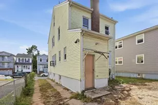 82 Berkshire Pl, Irvington, NJ 07111 - Photo 26