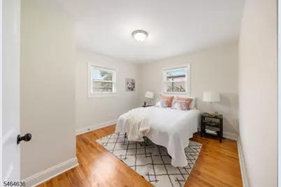 28 Taranto Ct, Maplewood, NJ 07040 - Photo 6