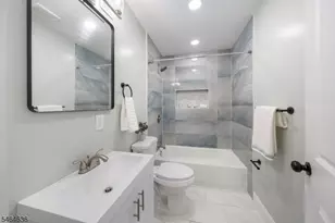 28 Taranto Ct, Maplewood, NJ 07040 - Photo 14