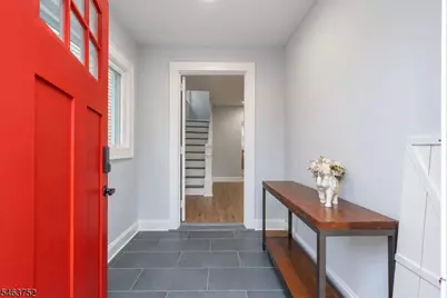 419 Locust St, Roselle Park, NJ 07204 - Photo 4