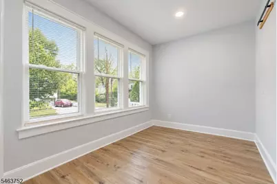 419 Locust St, Roselle Park, NJ 07204 - Photo 16