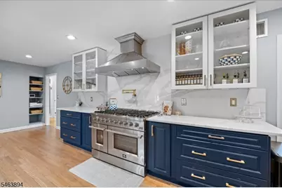 37 Lurline Dr, Bernards Township, NJ 07920 - Photo 8