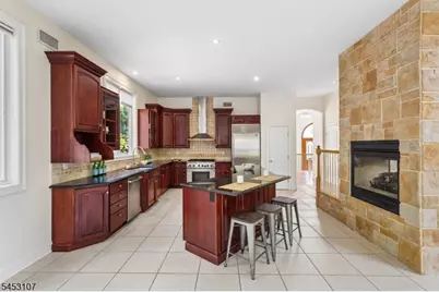 1000 Sunny Slope Dr, Mountainside, NJ 07092 - Photo 16