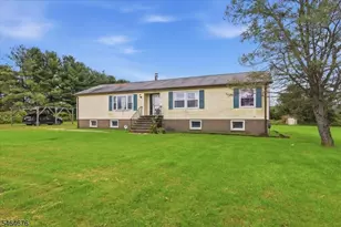 25 W Asbury Anderson Rd, Washington Township, NJ 08827 - Photo 2