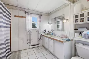 25 W Asbury Anderson Rd, Washington Township, NJ 08827 - Photo 18