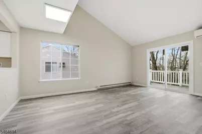 66 Mountain Ct #66, Bedminster Township, NJ 07921 - Photo 2