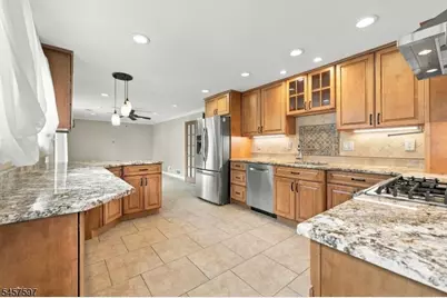 13 Nottingham Way, Hillsborough Township, NJ 08844 - Photo 14