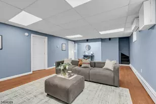 21 McGuire St, Woodbridge Township, NJ 08840 - Photo 18