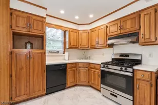 223 Baldwin St, Bloomfield, NJ 07003 - Photo 8