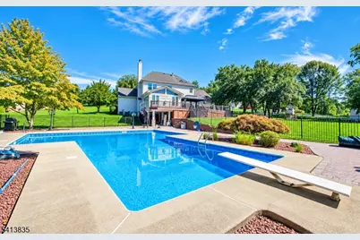 9 Tracey Ln, Mount Olive, NJ 07828 - Photo 2