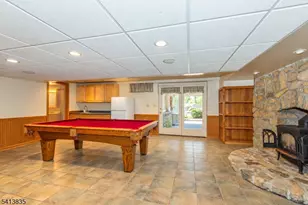 9 Tracey Ln, Mount Olive, NJ 07828 - Photo 12