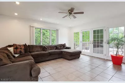 77 Schwinn Dr, Clark Township, NJ 07066 - Photo 16