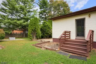 77 Schwin Dr, Clark Township, NJ 07066 - Photo 36