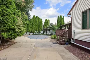 77 Schwin Dr, Clark Township, NJ 07066 - Photo 38