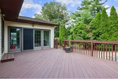 77 Schwinn Dr, Clark Township, NJ 07066 - Photo 32