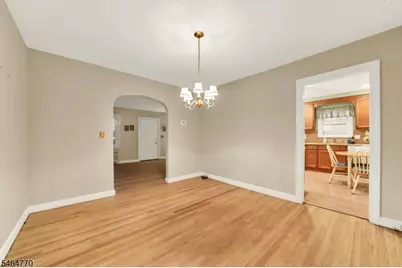 842 Travers St, Union Township, NJ 07083 - Photo 6