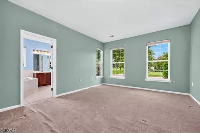 38 Victoria Dr, White Township, NJ 07823 - Photo 4