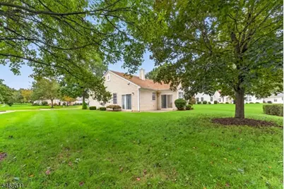38 Victoria Dr, White Township, NJ 07823 - Photo 2