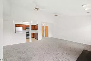 104 Heritage Blvd, West Windsor Township, NJ 08540 - Photo 6