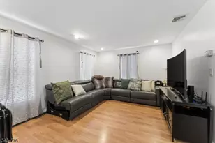 84 Beech St, Dover, NJ 07801 - Photo 4