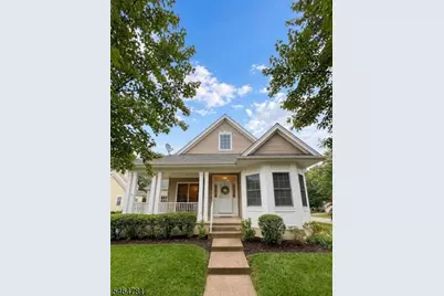 31 Falcon Way, Washington Township, NJ 07882 - Photo 2