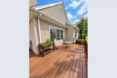 31 Falcon Way, Washington Township, NJ 07882 - Photo 8