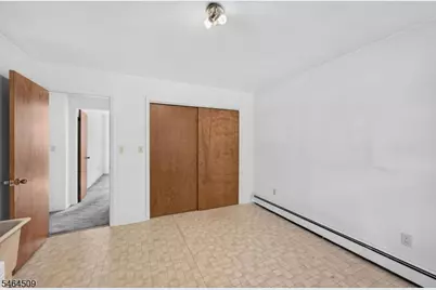 444 Vanderveer Rd, Bridgewater, NJ 08807 - Photo 32